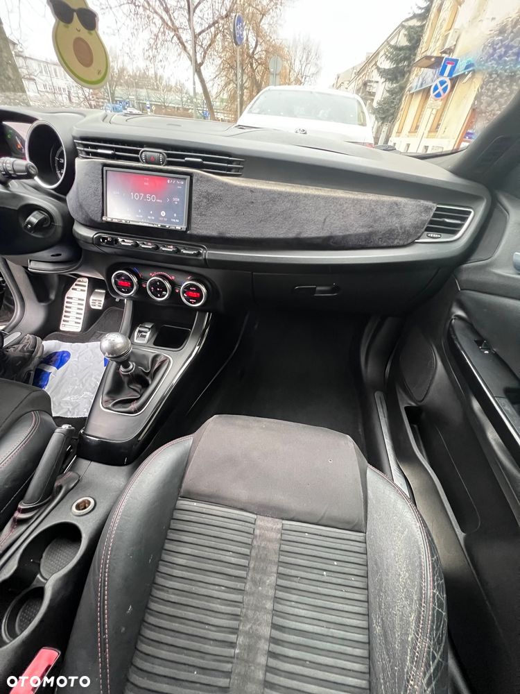 Alfa Romeo Giulietta 1.4 TB MultiAir Distinctive - 37