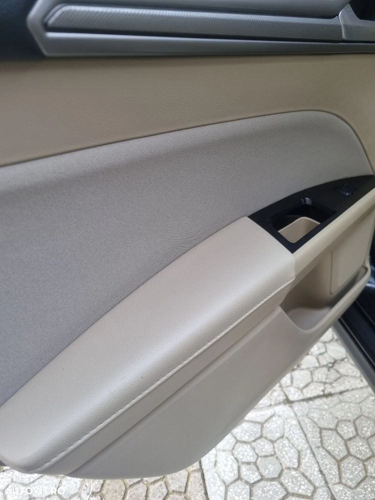 Ford Mondeo 2.0 TDCI PowerShift Trend - 13
