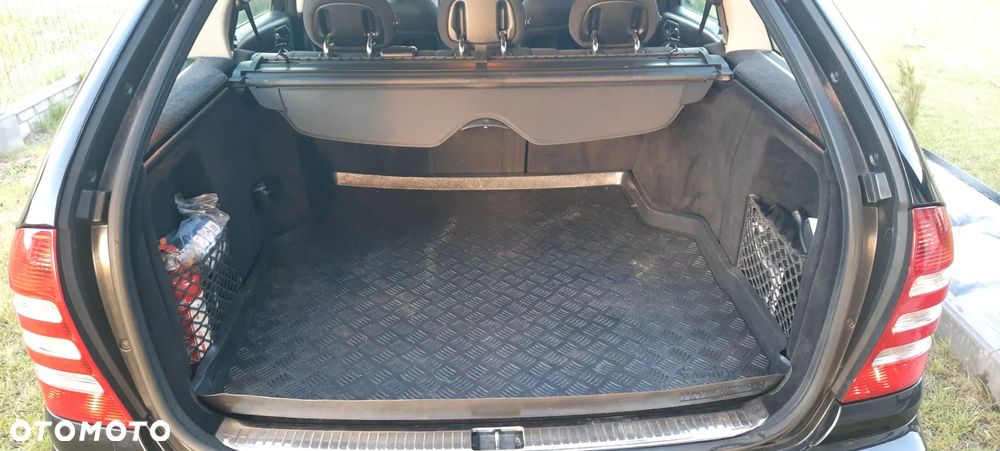 Mercedes-Benz Klasa C 180 Kompressor Automatik Classic - 11