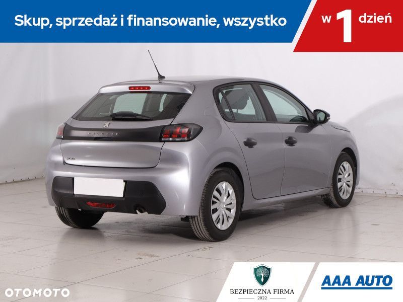 Peugeot 208 - 7