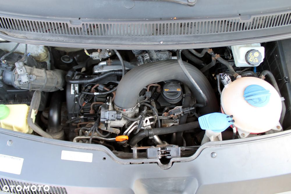 Volkswagen T5 LIFT BEZWYPADKOWY ŁADNY 6 MIEJSCOWY - 17