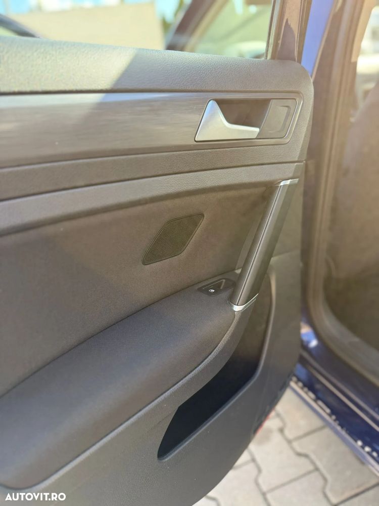 Volkswagen Golf 1.6 TDI Comfortline - 14