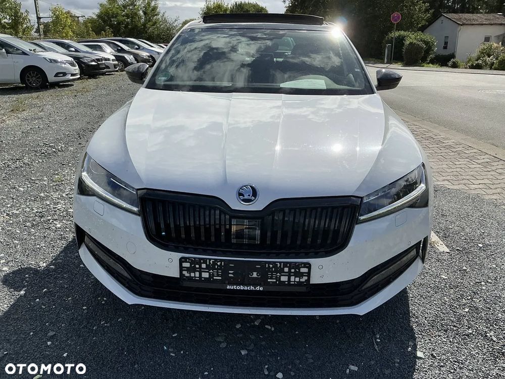 Skoda Superb 2.0 TDI SCR Sportline DSG - 6