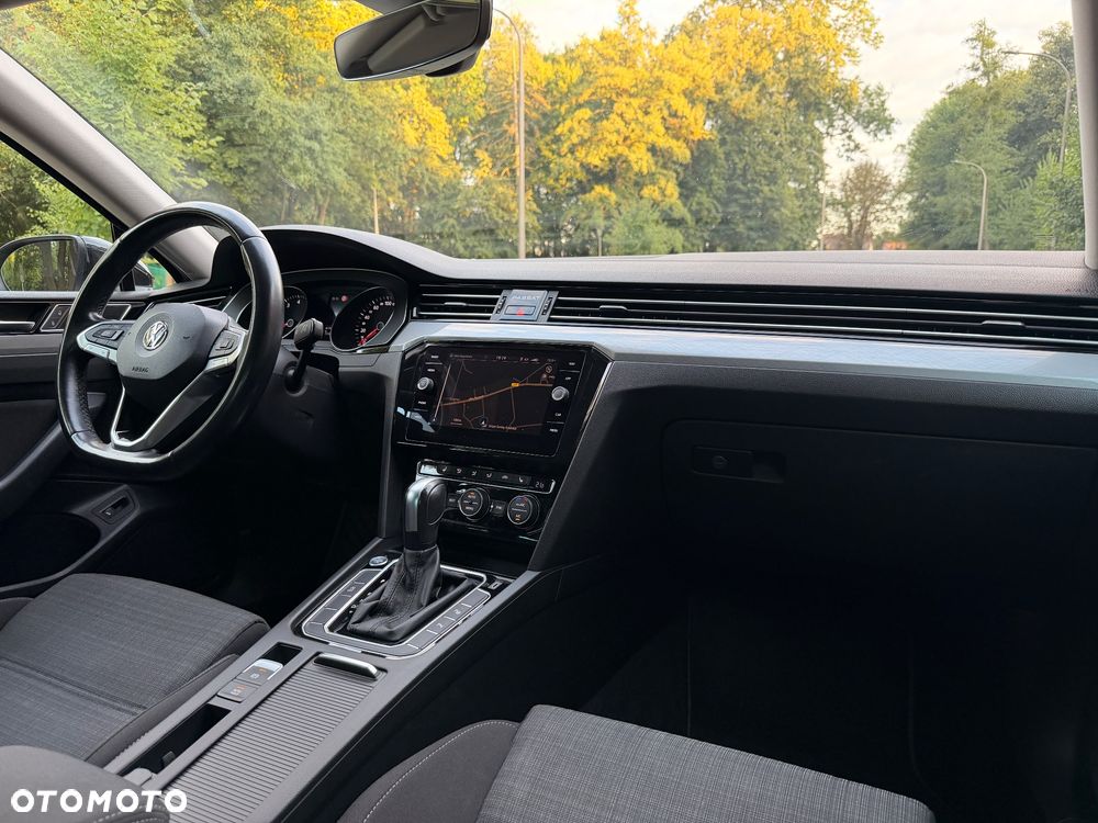 Volkswagen Passat 2.0 TSI OPF DSG Elegance - 6