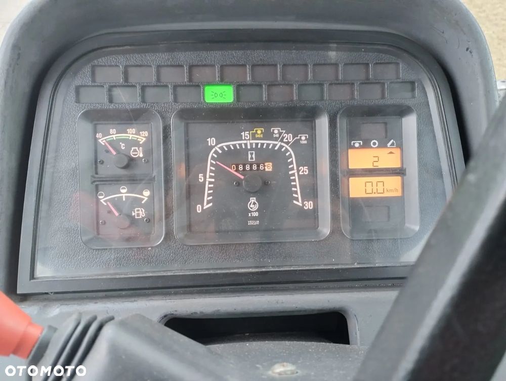 New Holland M100 - 11