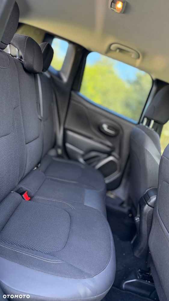 Jeep Renegade - 16