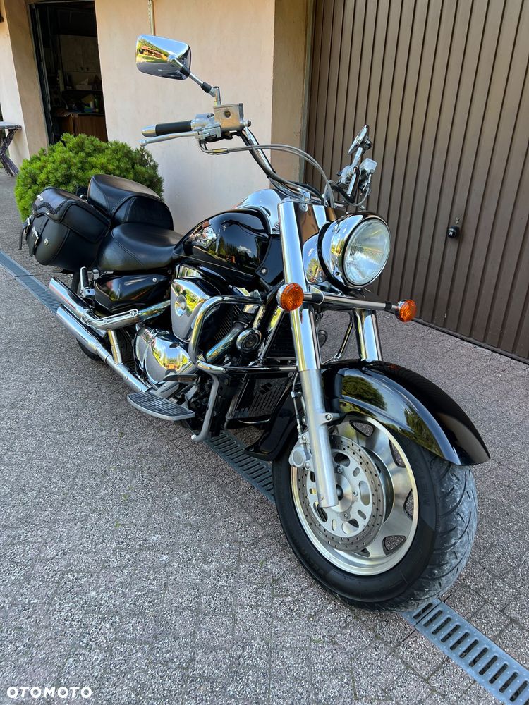 Suzuki Intruder - 9