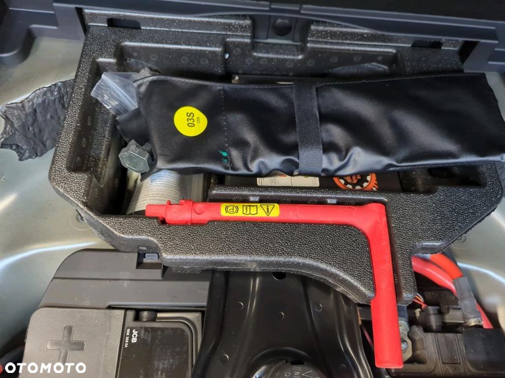 Audi A4 Limousine 35 TFSI mHEV Advanced S tronic - 16