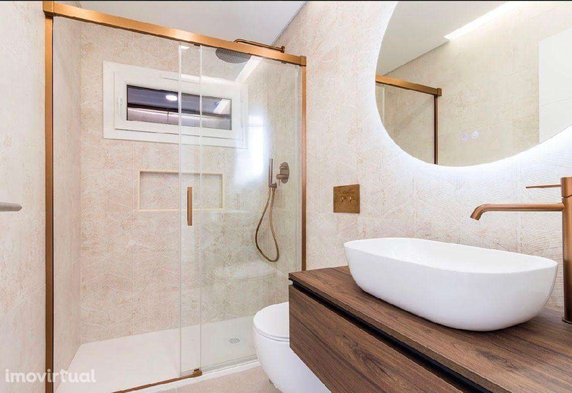 Moradia geminada T3 nos Redondos, Fernão Ferro. - Grande imagem: 2/27