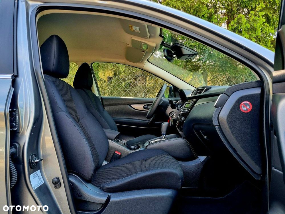 Nissan Qashqai 1.2 DIG-T Visia Xtronic - 11