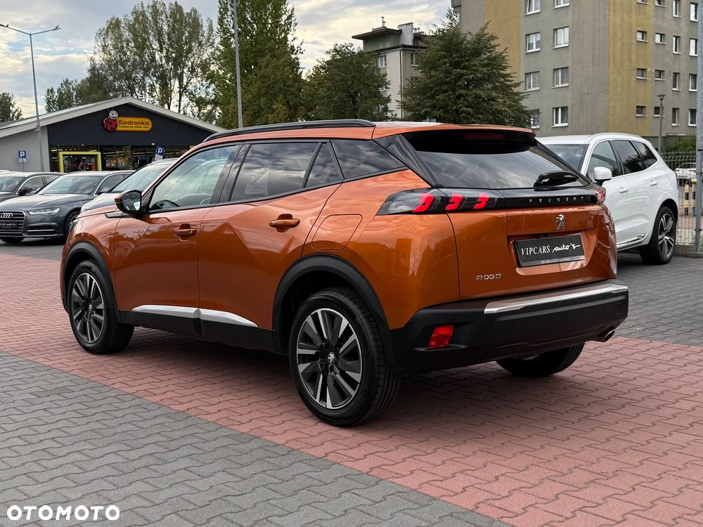 Peugeot 2008 1.5 BlueHDi Allure S&S - 11