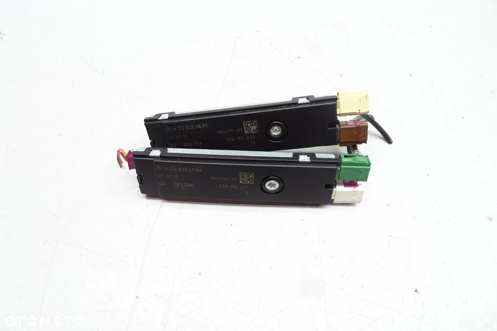 MERCEDES SLK W172 Wzmacniacz Antenowy 1728202989 1728203889 - 1