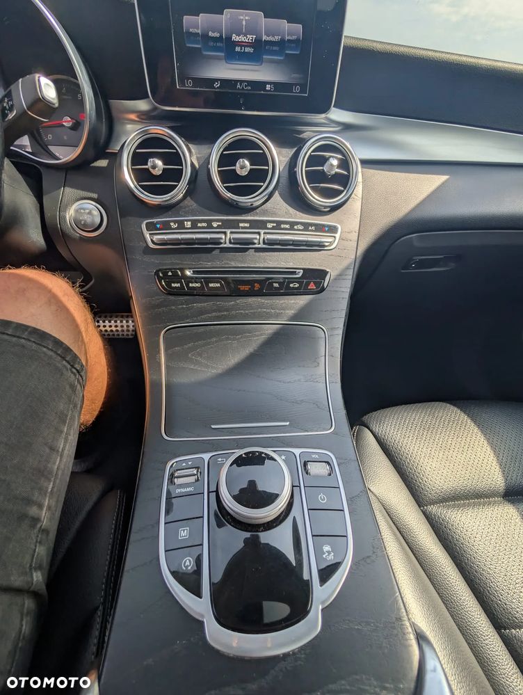 Mercedes-Benz GLC - 25