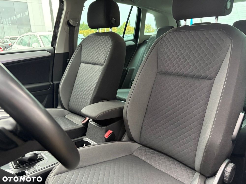 Volkswagen Tiguan - 12