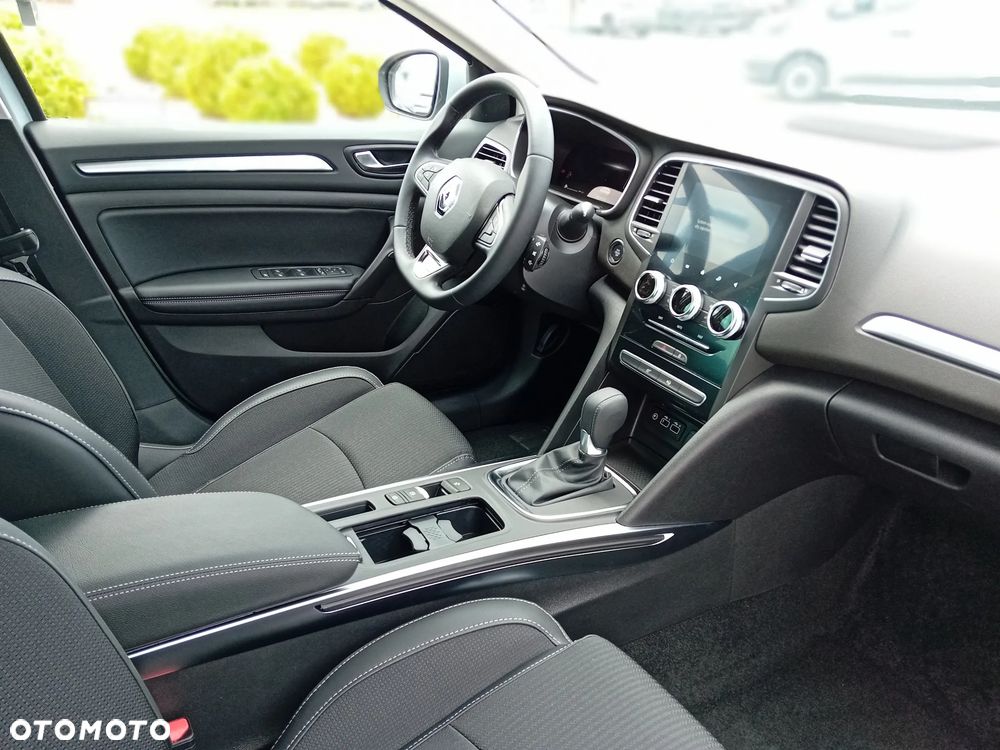 Renault Megane 1.3 TCe Techno EDC - 9