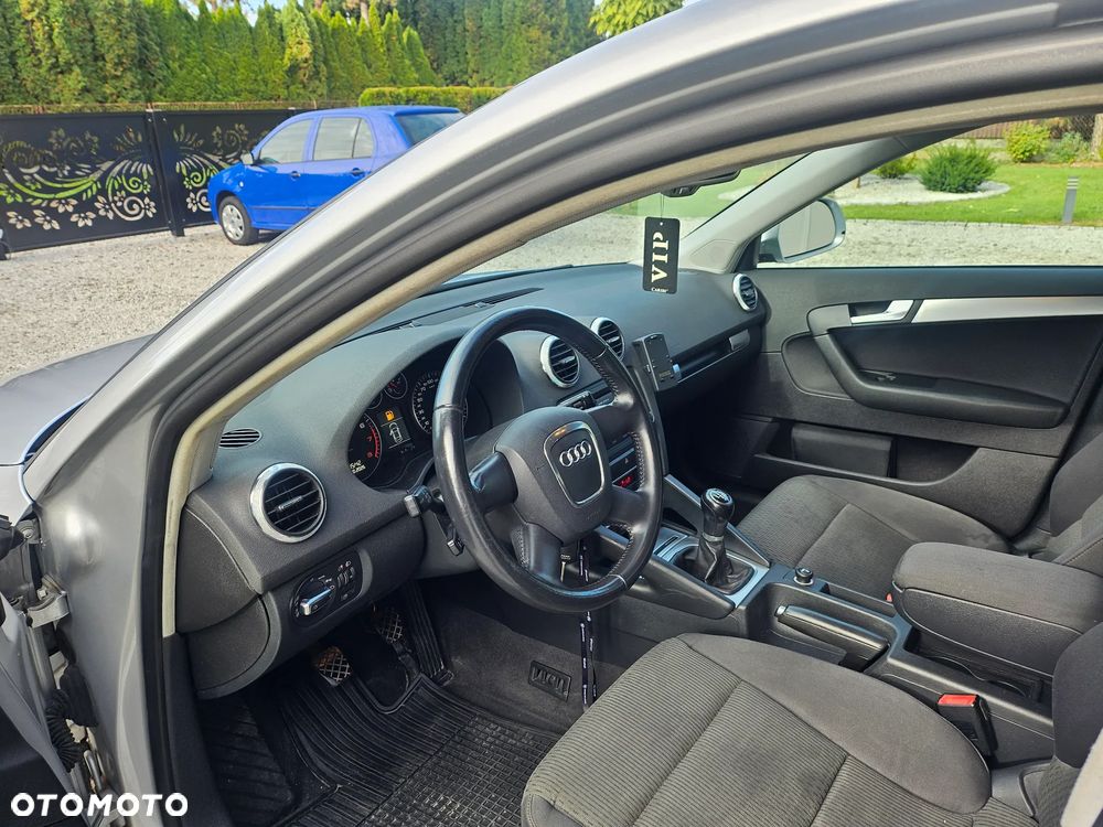 Audi A3 Sportback 1.8 TFSI Attraction - 13