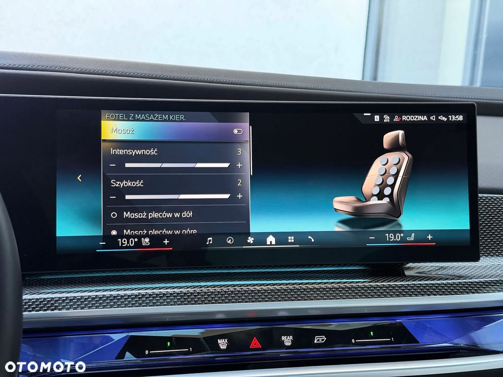 BMW Seria 7 740d xDrive mHEV sport - 40