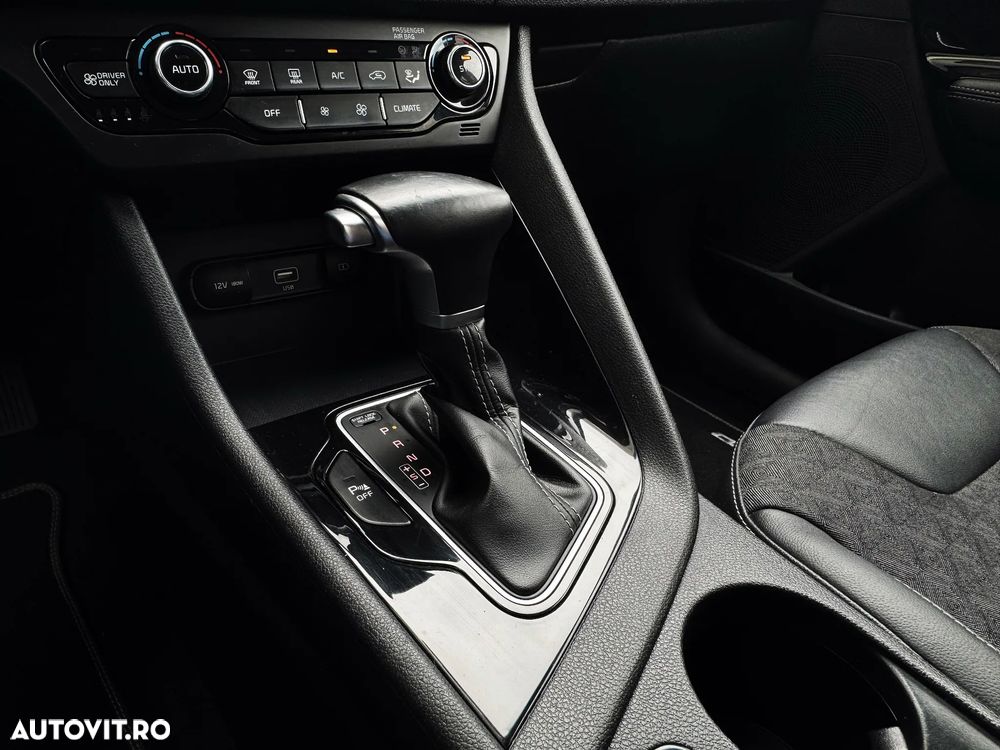 Kia Niro 1.6 GDI HEV 2WD OPF Aut. Spirit - 22