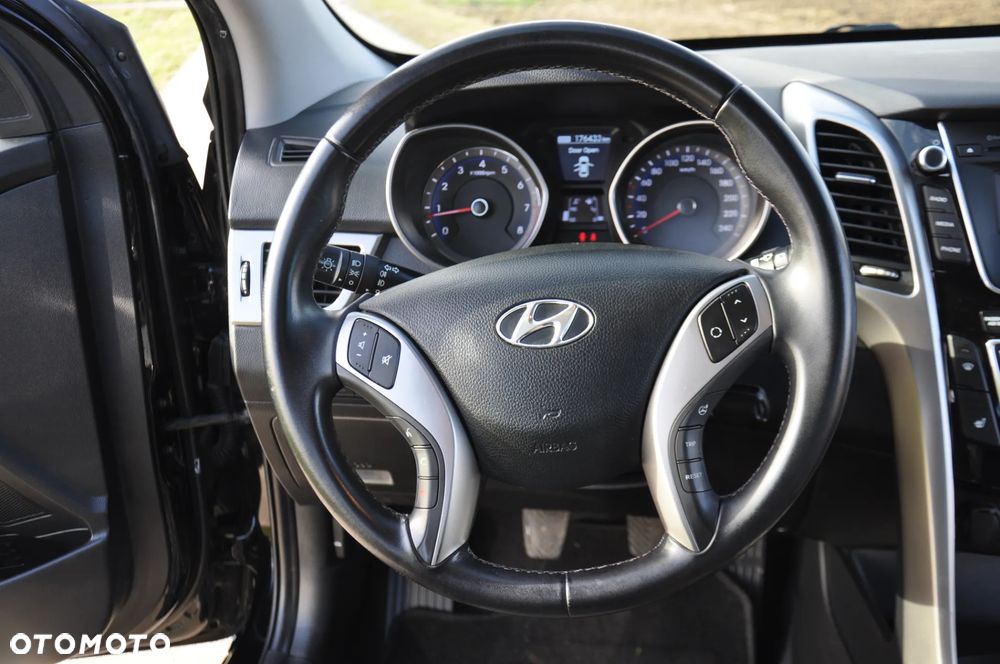 Hyundai i30 1.4 Fifa World Cup Edition - 20