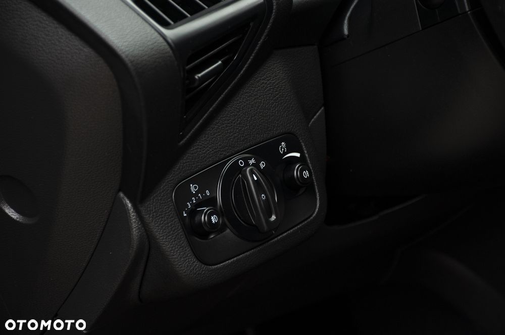 Ford Kuga 1.5 EcoBoost 2x4 Cool & Connect - 37