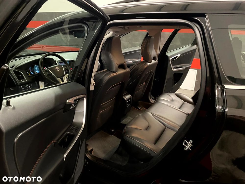 Volvo XC 60 D4 Drive-E Ocean Race - 20