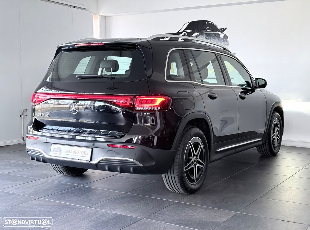 Mercedes-Benz EQB 250 AMG Line - 4