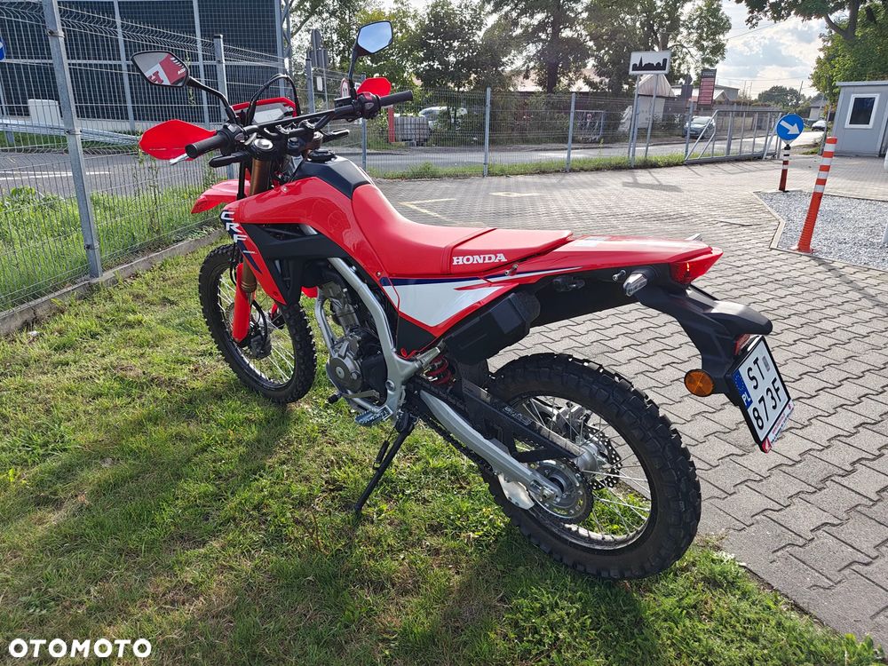 Honda CRF - 4