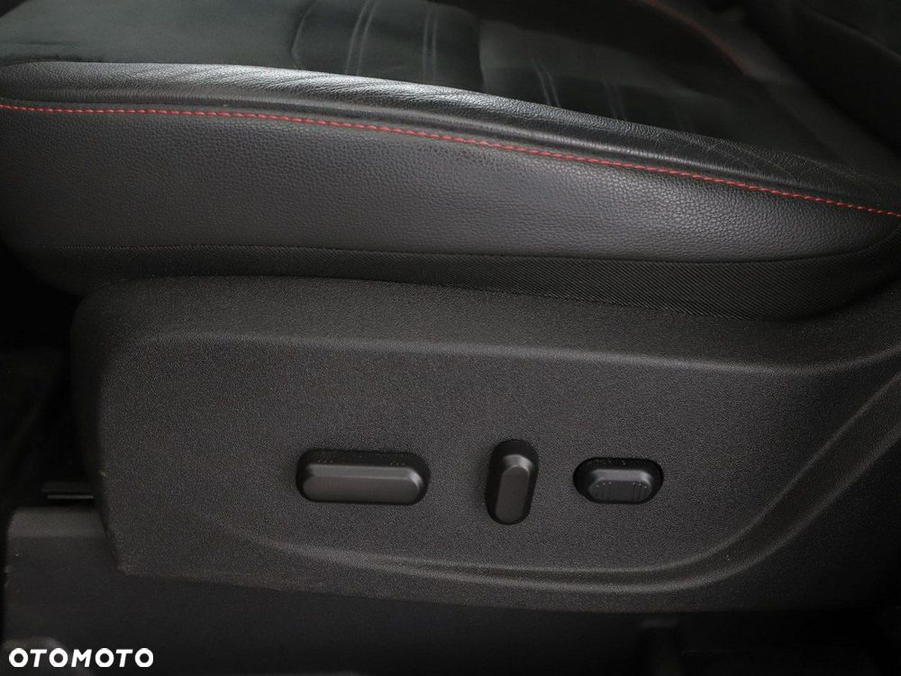 Ford Kuga 2.0 EcoBoost AWD ST-Line ASS - 38