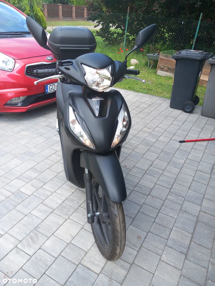 Honda Vision - 3