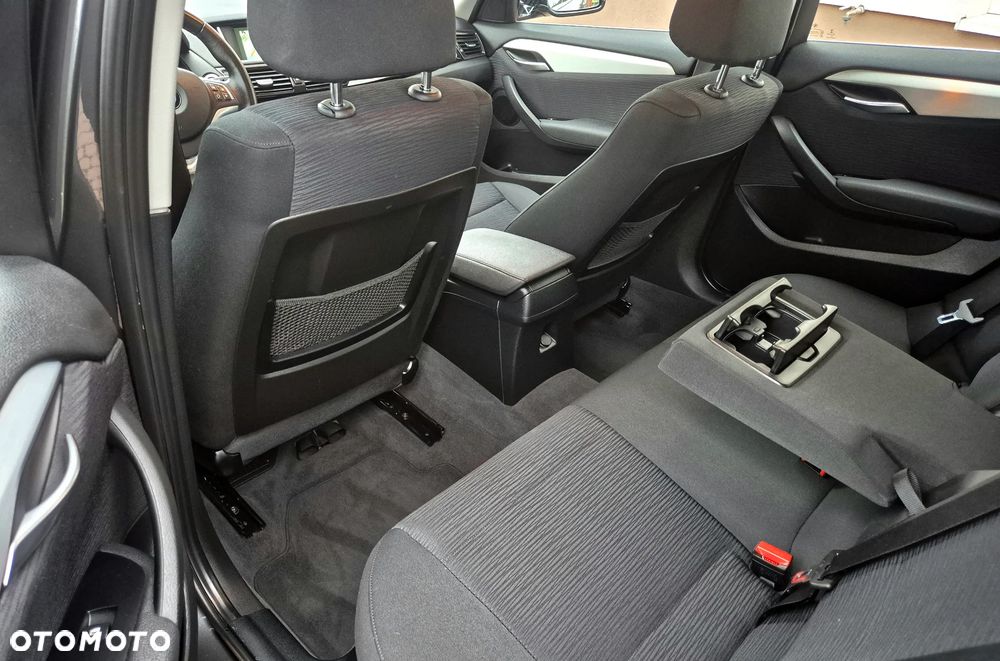 BMW X1 sDrive18d - 22