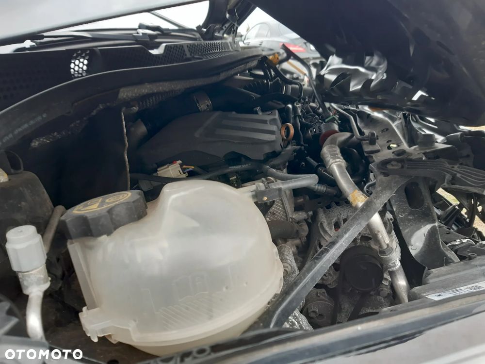 Opel Astra 1.2 Turbo Business Elegance - 10