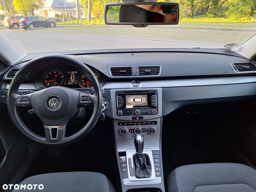 Volkswagen Passat 1.4 TSI BMT Highline DSG - 9