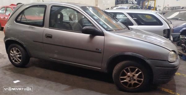 Para Peças Opel Corsa B (S93) - 2