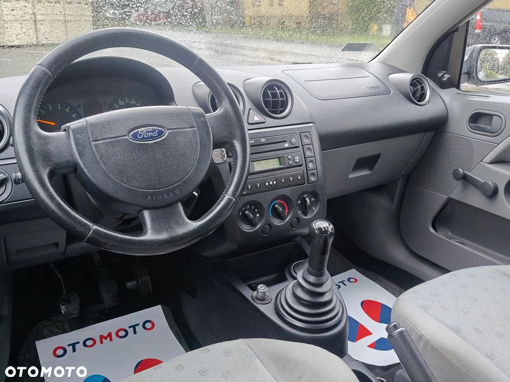 Ford Fiesta 1.3 - 7