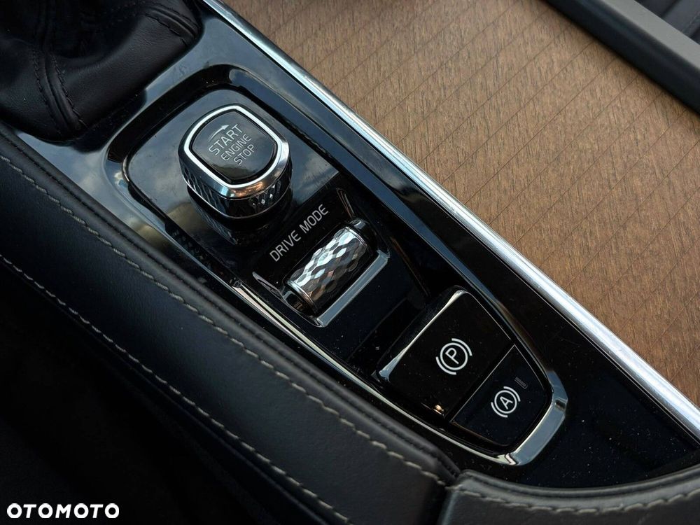 Volvo S90 D4 Inscription - 18