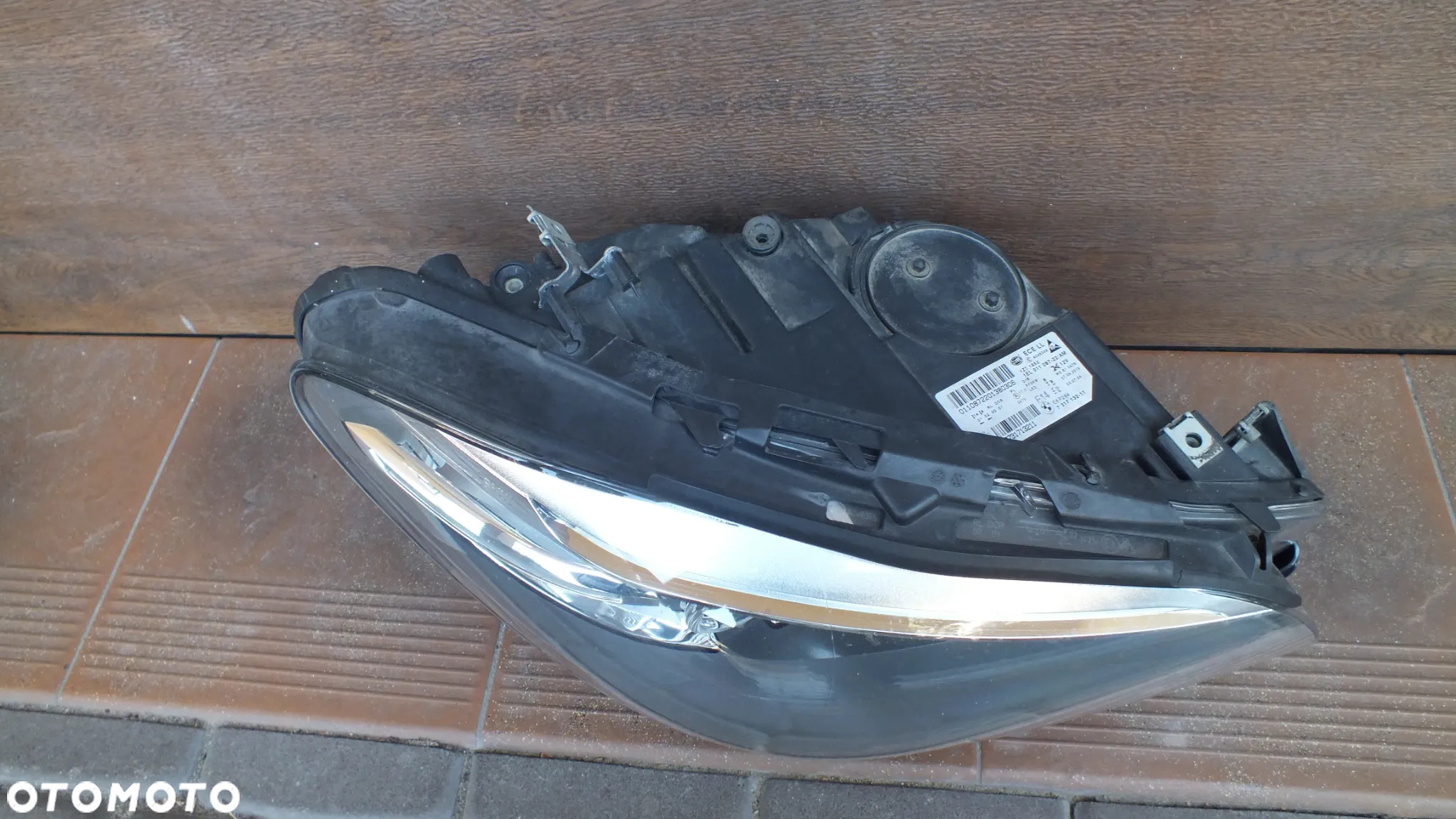 Lampa Xenon przednia prawa BMW 5  F10  1ZT 1852 - 2