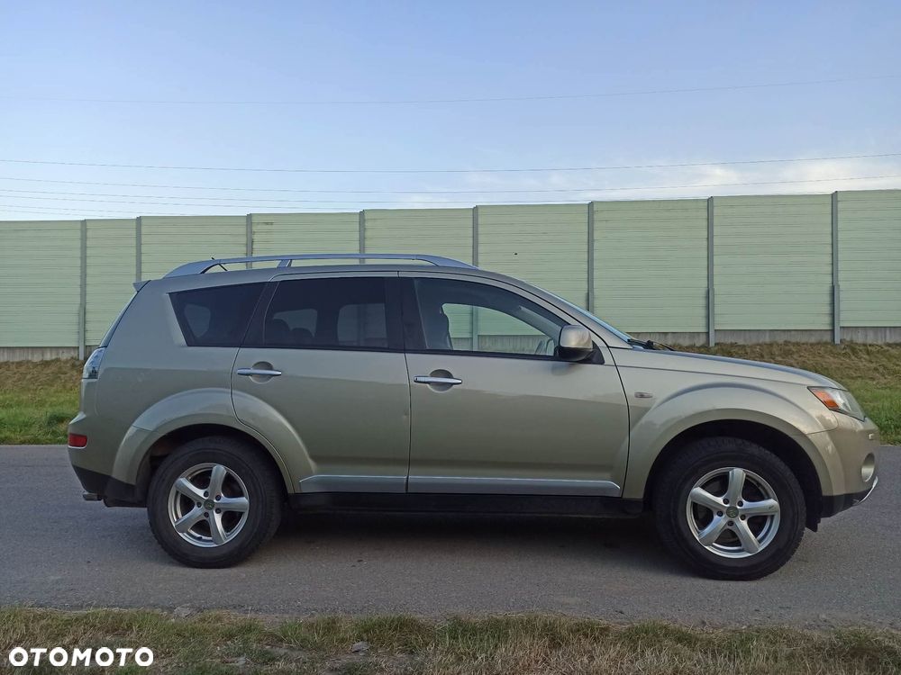 Mitsubishi Outlander 2.0 DID Intense - 9