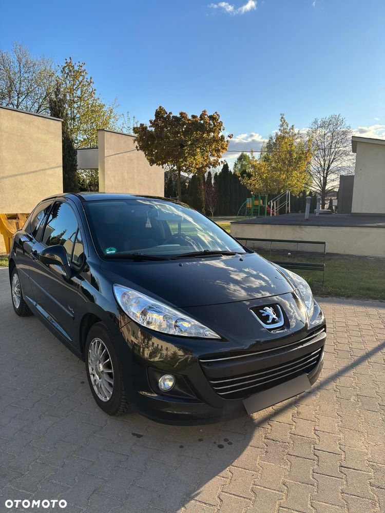 Peugeot 207 1.4 16V Trendy - 1