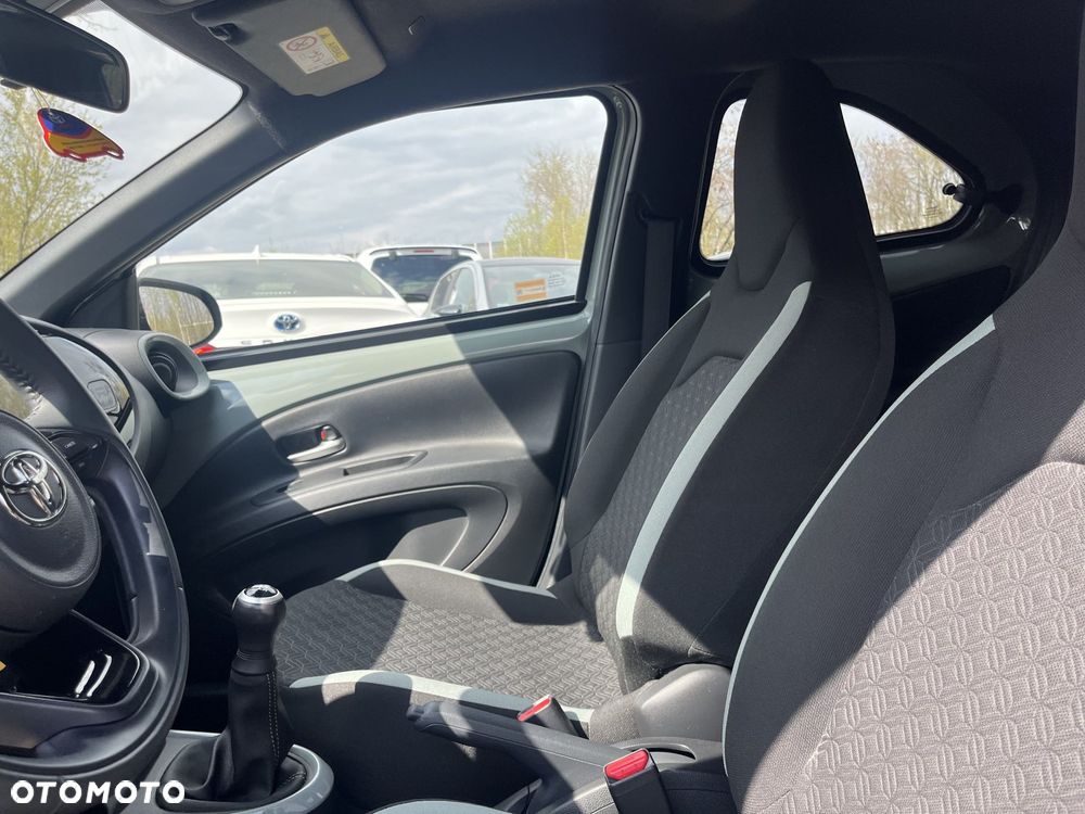 Toyota Aygo X - 10