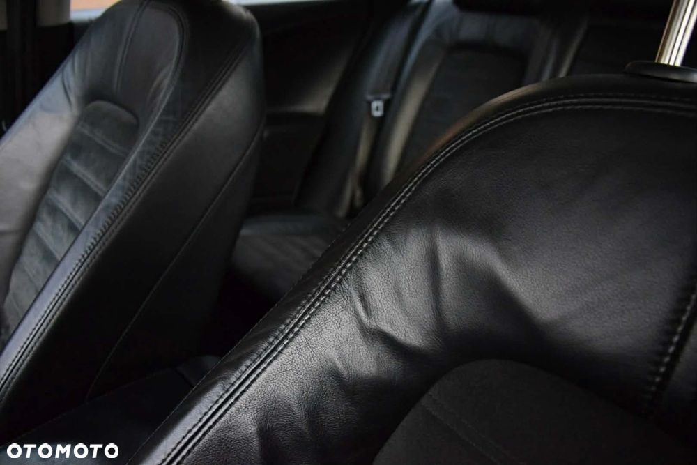 Volkswagen Passat 2.0 TDI Highline - 2