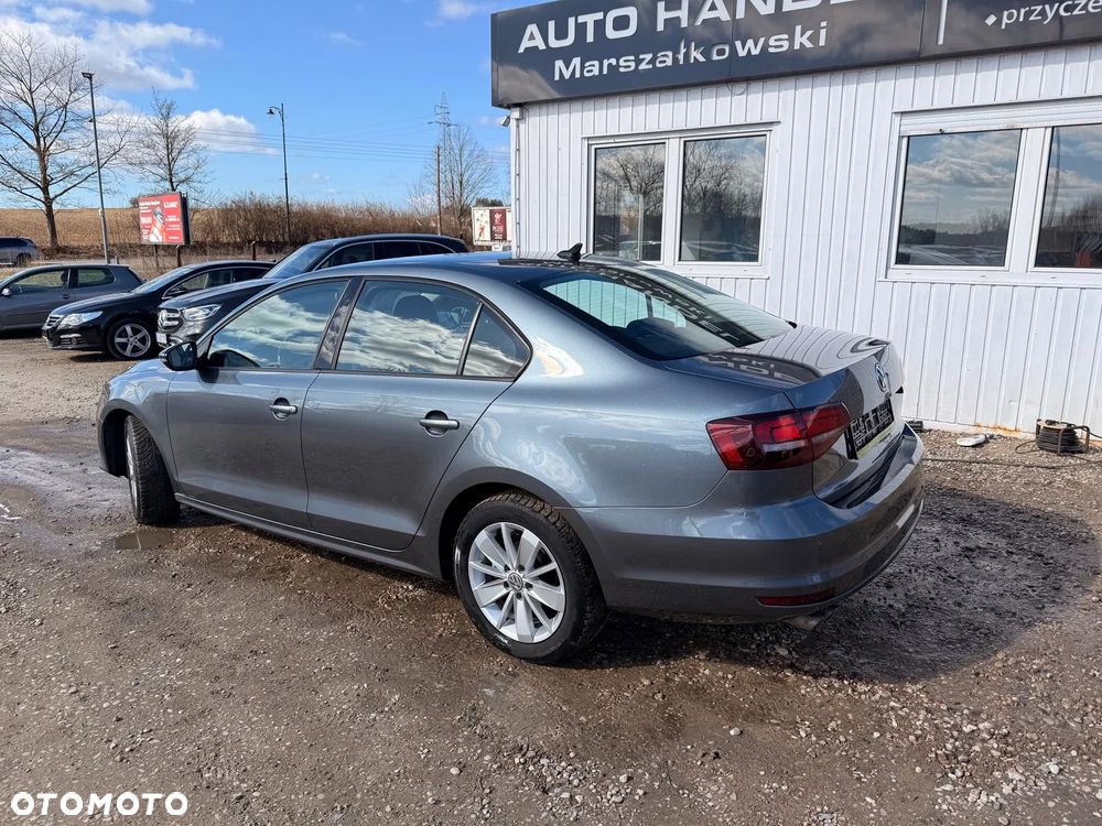 Volkswagen Jetta 2.0 TDI DPF BMT Comfortline - 6