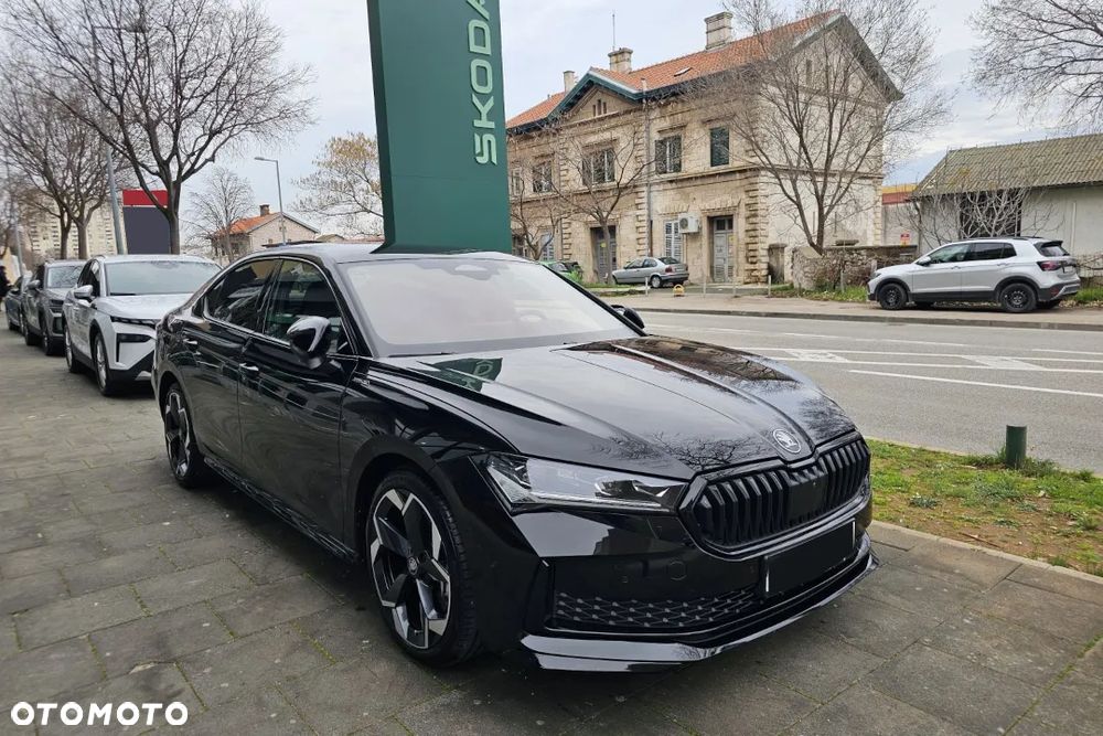 Skoda Superb 2.0 TDI SCR Sportline DSG - 2