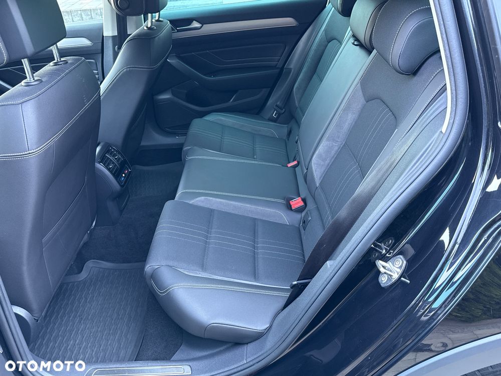Volkswagen Passat Alltrack - 19