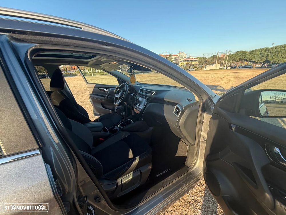 Nissan Qashqai 1.3 DIG-T N-Connecta J18 - 10