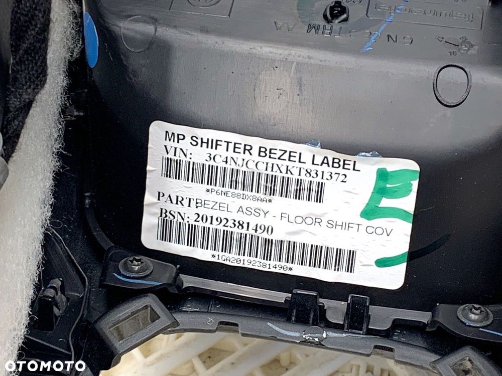 TUNEL ŚRODKOWY  JEEP COMPASS (MP, M6) 2016 - 2022 1.4 MultiAir 103 kW [140 KM] benzyna 2017 - 2022 - 8