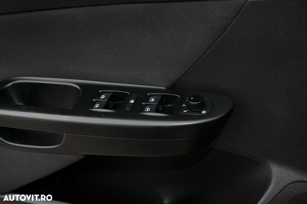 Volkswagen Passat - 23