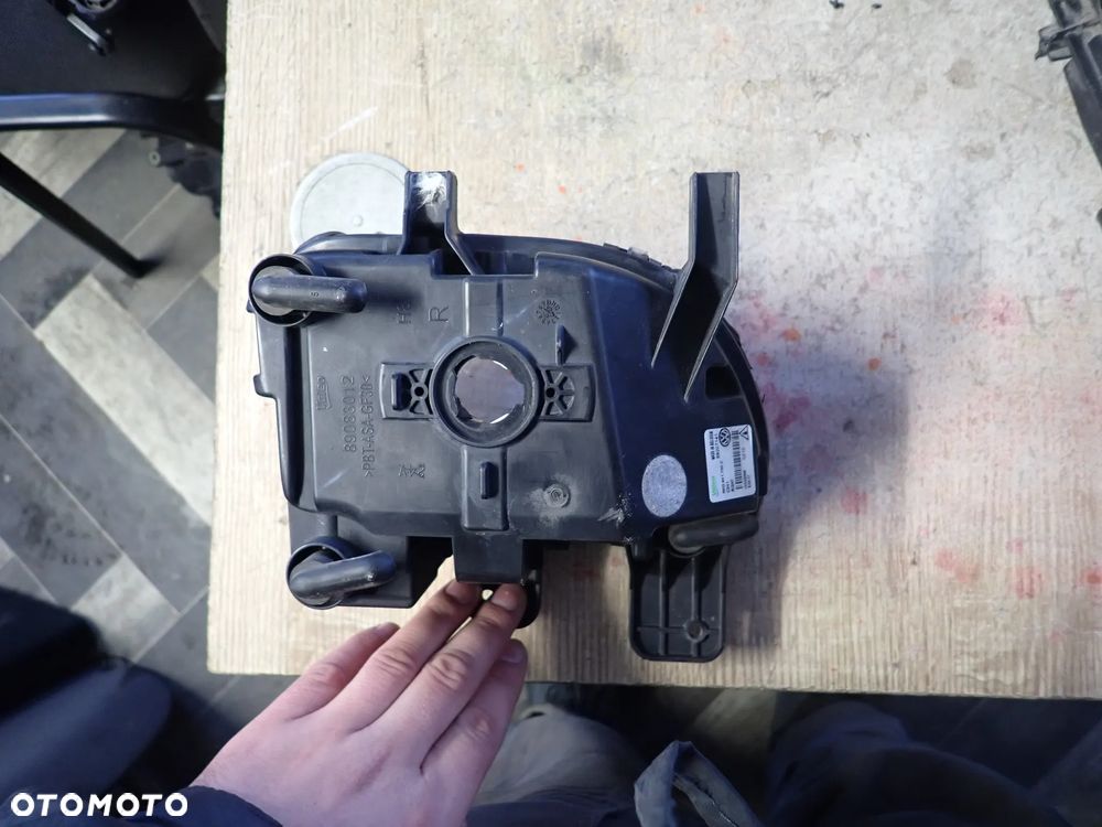 VOLKSWAGEN GOLF VI GTI GTD HALOGEN LAMPA PRZECIWMGIELNA PRAWY PRZÓD 5K0941700C - 4