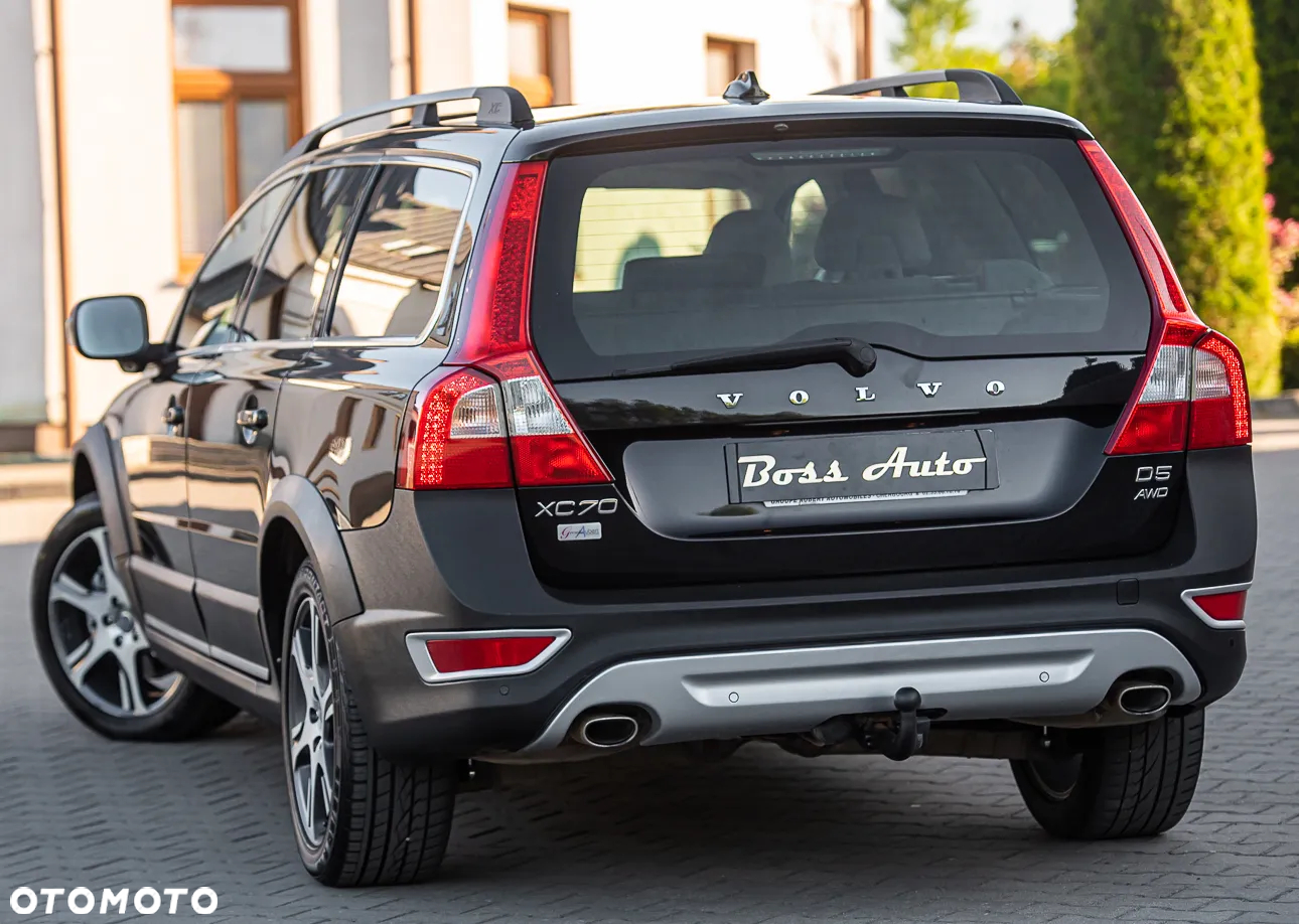 Volvo XC 70 D5 AWD Geartronic Summum - 8