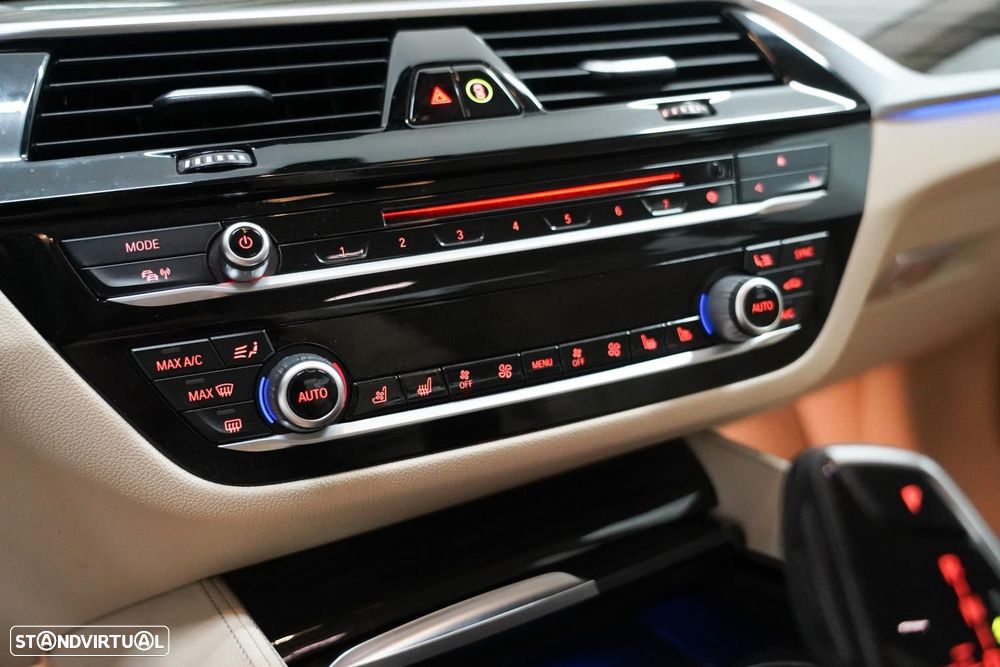 BMW 530 e iPerformance - 16