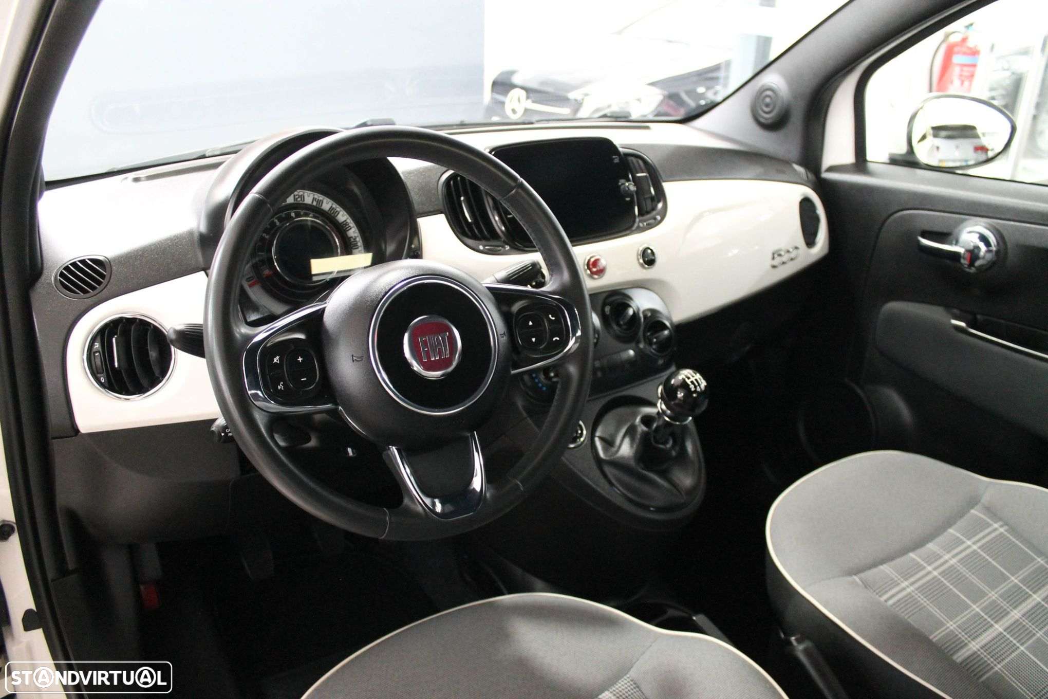 Fiat 500 1.0 Hybrid Lounge - 13